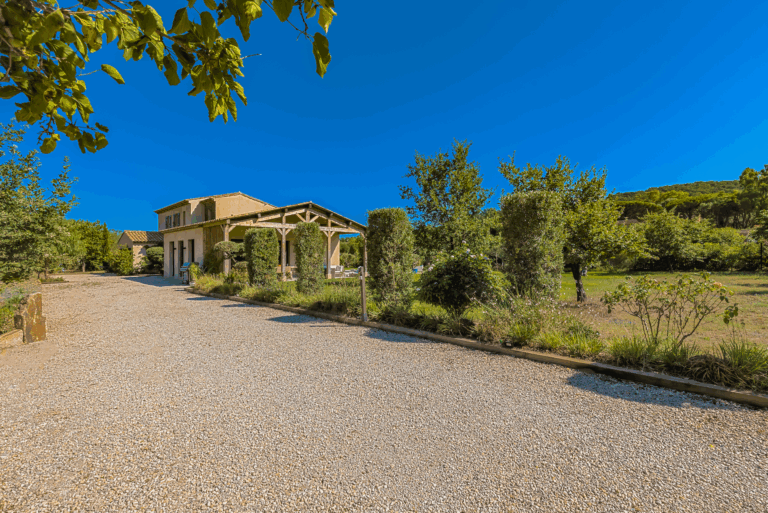22 Arrival View Environnement résidentiel calme a deux pas du village de Saint-Tropez Dominvest